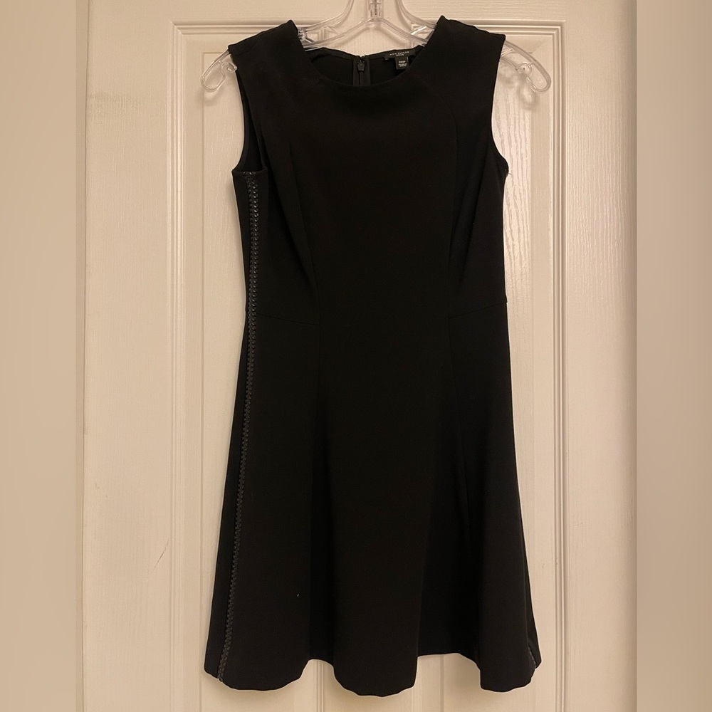 Ann Taylor Black Fitted Shift Dress, Size 00 Petite